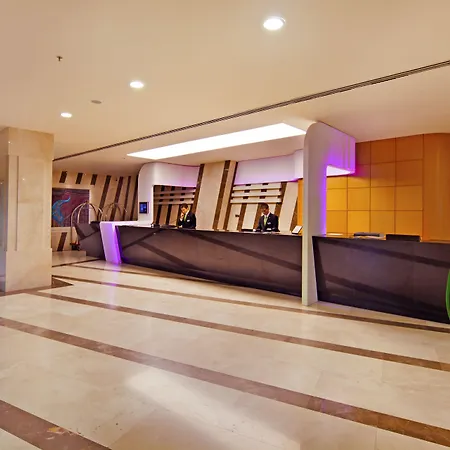 The Park Pendik ホテル