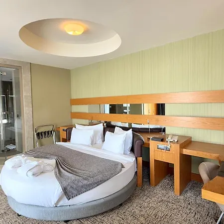 The Park Pendik Hotel 5*