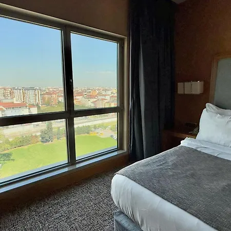 The Park Pendik 5*